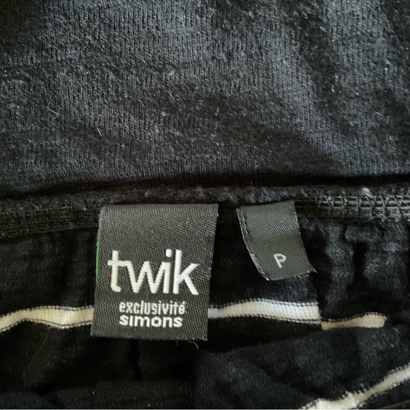 Simons Twik black and white skirt - Picture 3 of 3